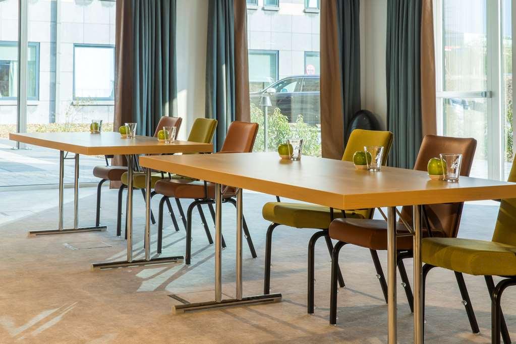 Park Inn By Radisson Brussels Airport Diegem Facilities photo