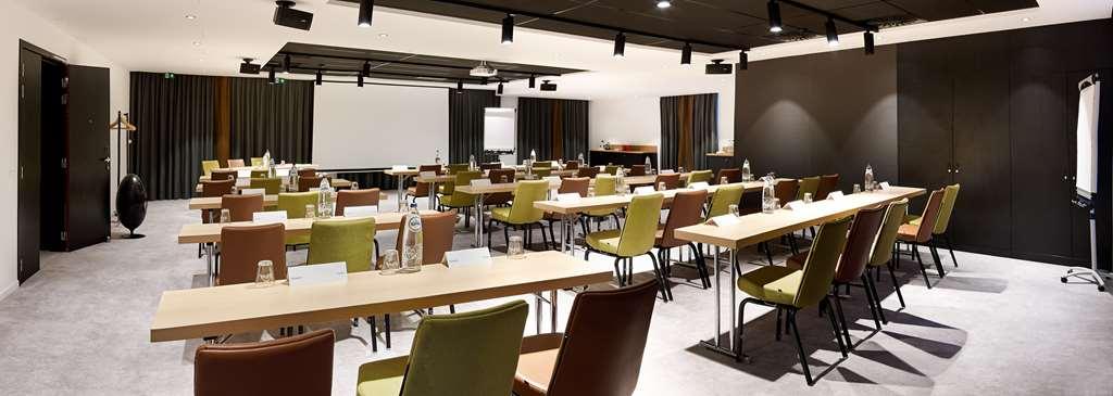 Park Inn By Radisson Brussels Airport Diegem Facilities photo