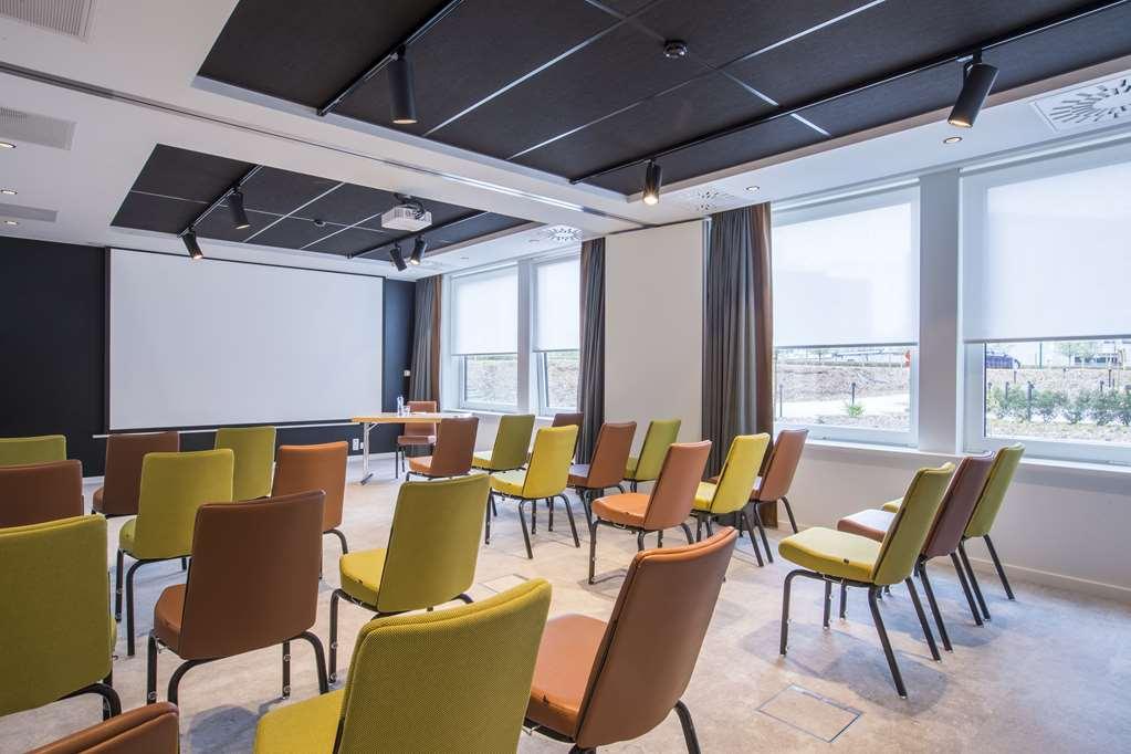 Park Inn By Radisson Brussels Airport Diegem Facilities photo